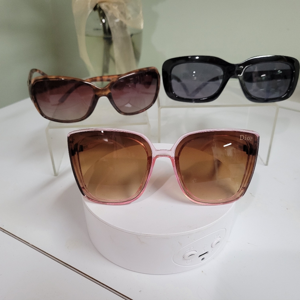 Sale 3pr Bundle Of Sunglasses. Foster Grant 👀 Dior And ? Please Read